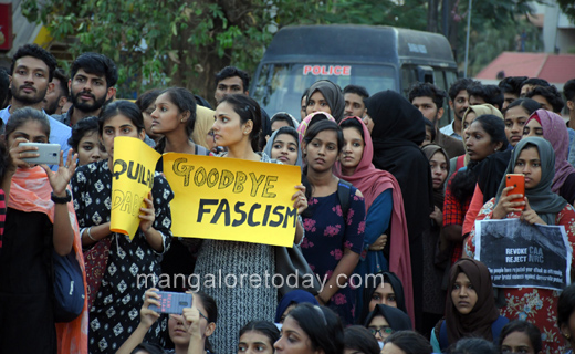 nsiu protest1